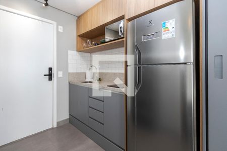 Cozinha de kitnet/studio à venda com 1 quarto, 24m² em Campo Belo, São Paulo