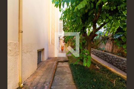 Casa à venda com 4 quartos, 700m² em Aclimação, São Paulo