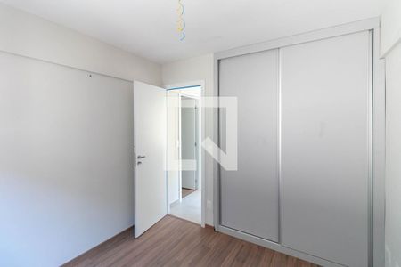 Quarto 1 de apartamento para alugar com 2 quartos, 61m² em Santo Antônio, Belo Horizonte