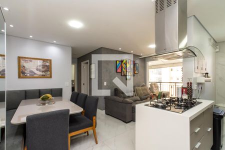 Sala de apartamento para alugar com 2 quartos, 68m² em Picanço, Guarulhos