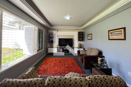 Sala de casa à venda com 3 quartos, 248m² em Medianeira, Porto Alegre