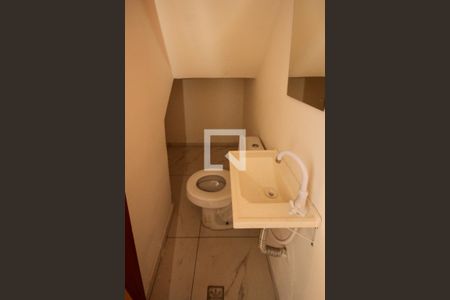 Lavabo de casa para alugar com 3 quartos, 280m² em Jardim Vila Formosa, São Paulo