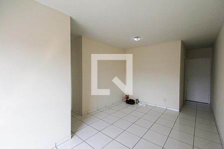 Sala de apartamento para alugar com 3 quartos, 60m² em Jardim Stella, Santo André