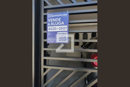 Casa à venda com 342m², 4 quartos e 2 vagas Casa à venda com 342m², 4 quartos e 2 vagasPlaca