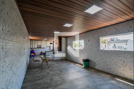 Casa à venda com 342m², 4 quartos e 2 vagas Casa à venda com 342m², 4 quartos e 2 vagasÁrea de Serviço