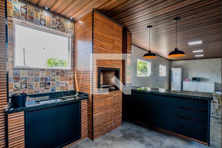 Casa à venda com 342m², 4 quartos e 2 vagas Casa à venda com 342m², 4 quartos e 2 vagasChurrasqueira