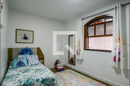 Casa à venda com 342m², 4 quartos e 2 vagas Casa à venda com 342m², 4 quartos e 2 vagasQuarto 2