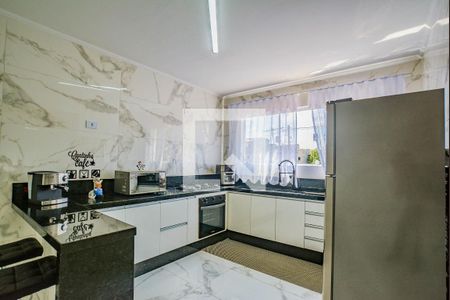 Casa à venda com 342m², 4 quartos e 2 vagas Casa à venda com 342m², 4 quartos e 2 vagasCozinha