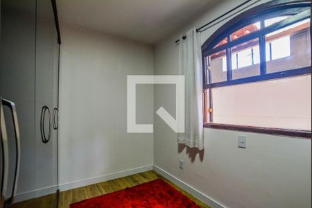 Casa à venda com 342m², 4 quartos e 2 vagas Casa à venda com 342m², 4 quartos e 2 vagasQuarto 3