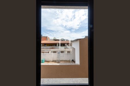 Quarto 1 de casa para alugar com 4 quartos, 200m² em Vila Cavaton, São Paulo