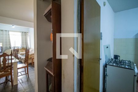 Corredor de apartamento à venda com 3 quartos, 80m² em Santa Rosa, Belo Horizonte