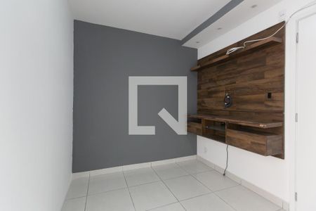 Sala / Cozinha de apartamento para alugar com 1 quarto, 27m² em Vila Campanela, São Paulo