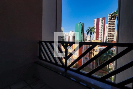 Vista sala de apartamento para alugar com 2 quartos, 66m² em Centro, Ribeirão Preto