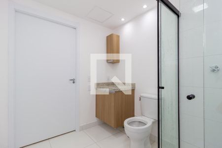 Banheiro de kitnet/studio para alugar com 1 quarto, 27m² em Belenzinho, São Paulo