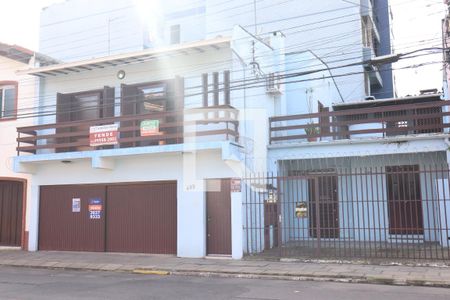 Fachada de casa à venda com 4 quartos, 240m² em Centro, São Leopoldo