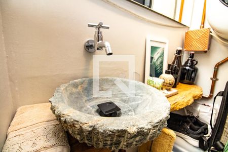 Lavabo de kitnet/studio à venda com 1 quarto, 56m² em Indianópolis, São Paulo