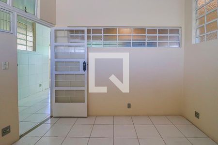 Sala de kitnet/studio para alugar com 2 quartos, 50m² em Floresta, Belo Horizonte