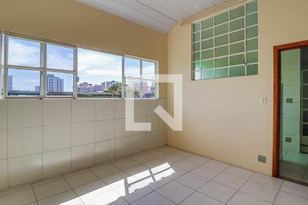 Quarto 1 de kitnet/studio para alugar com 2 quartos, 50m² em Floresta, Belo Horizonte