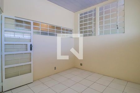 Sala de kitnet/studio para alugar com 2 quartos, 50m² em Floresta, Belo Horizonte