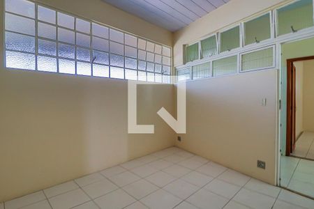 Sala de kitnet/studio para alugar com 2 quartos, 50m² em Floresta, Belo Horizonte