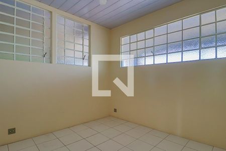 Sala de kitnet/studio para alugar com 2 quartos, 50m² em Floresta, Belo Horizonte