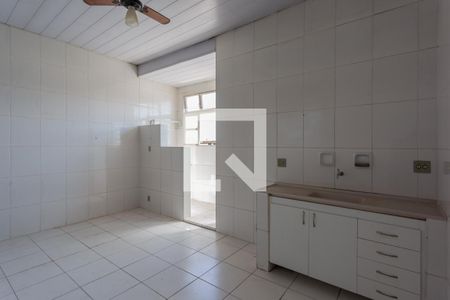 Cozinha de apartamento para alugar com 2 quartos, 49m² em Renascença, Belo Horizonte