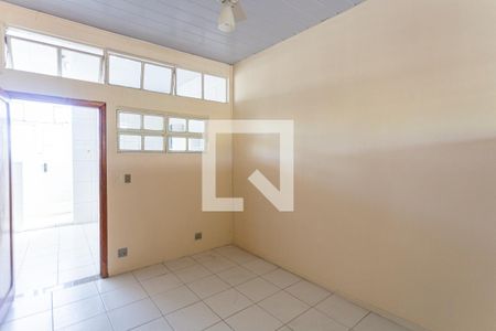 Quarto 1 de kitnet/studio para alugar com 1 quarto, 30m² em Floresta, Belo Horizonte