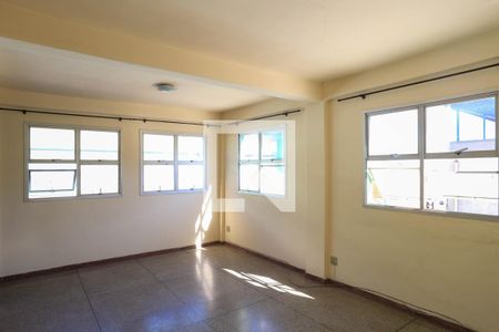 Sala/Cozinha de kitnet/studio para alugar com 2 quartos, 30m² em Floresta, Belo Horizonte