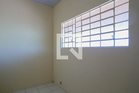 Quarto de kitnet/studio para alugar com 2 quartos, 60m² em Floresta, Belo Horizonte