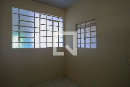 Sala de kitnet/studio para alugar com 2 quartos, 60m² em Floresta, Belo Horizonte