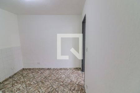 Quarto de casa para alugar com 1 quarto, 40m² em Vila Tiradentes, São Paulo