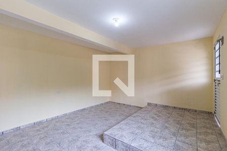 Sala de casa para alugar com 3 quartos, 90m² em Vila Santa Terezinha, Carapicuíba