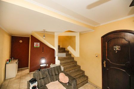 Casa à venda com 99m², 4 quartos e 2 vagasSala