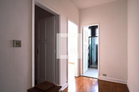 Circulação de casa à venda com 3 quartos, 207m² em Aclimação, São Paulo