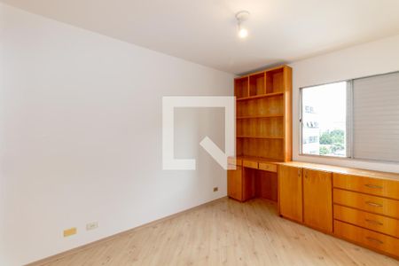 Quarto 1 de apartamento para alugar com 2 quartos, 72m² em Vila Olímpia, São Paulo