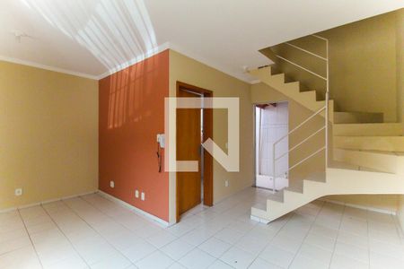 Sala de casa de condomínio à venda com 2 quartos, 67m² em Vila Jacuí, São Paulo
