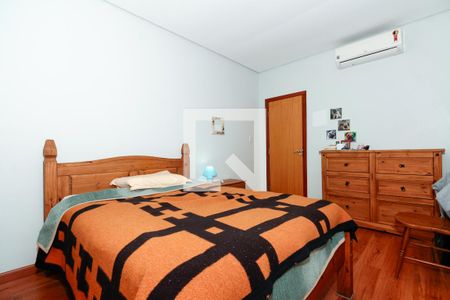 Quarto 1 de casa para alugar com 2 quartos, 100m² em Passo da Areia, Porto Alegre