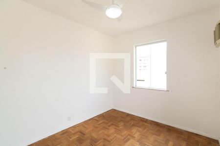 Quarto 1 de apartamento para alugar com 2 quartos, 100m² em Campo Grande, Rio de Janeiro