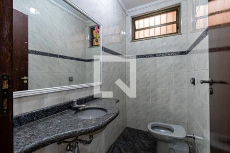 Banheiro de casa à venda com 4 quartos, 200m² em Chácara Santo Antônio (zona Leste), São Paulo