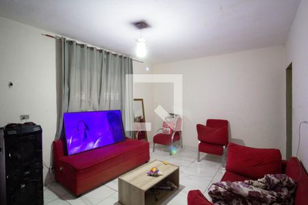 Sala de casa à venda com 5 quartos, 250m² em Cidade São Miguel, São Paulo