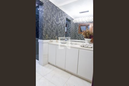 Casa de condomínio à venda com 420m², 5 quartos e 4 vagas Casa de condomínio à venda com 420m², 5 quartos e 4 vagasLavabo