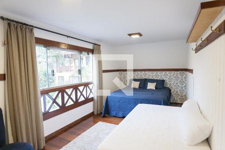 Casa de condomínio à venda com 420m², 5 quartos e 4 vagas Casa de condomínio à venda com 420m², 5 quartos e 4 vagasQuarto 1