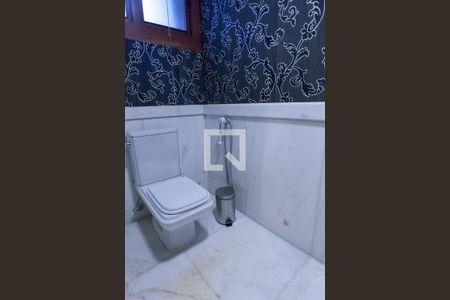 Casa de condomínio à venda com 420m², 5 quartos e 4 vagas Casa de condomínio à venda com 420m², 5 quartos e 4 vagasLavabo