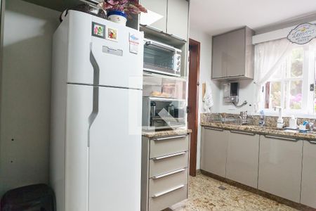 Casa de condomínio à venda com 420m², 5 quartos e 4 vagas Casa de condomínio à venda com 420m², 5 quartos e 4 vagasCozinha