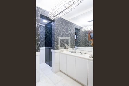 Casa de condomínio à venda com 420m², 5 quartos e 4 vagas Casa de condomínio à venda com 420m², 5 quartos e 4 vagasLavabo