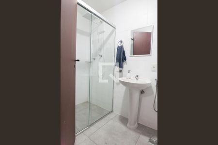 Casa de condomínio à venda com 420m², 5 quartos e 4 vagas Casa de condomínio à venda com 420m², 5 quartos e 4 vagasBanheiro de serviço