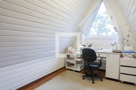 Casa de condomínio à venda com 420m², 5 quartos e 4 vagas Casa de condomínio à venda com 420m², 5 quartos e 4 vagasQuarto 3