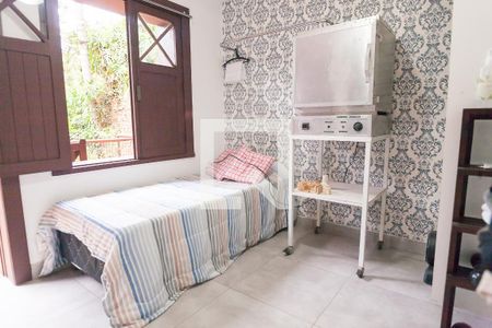 Casa de condomínio à venda com 420m², 5 quartos e 4 vagas Casa de condomínio à venda com 420m², 5 quartos e 4 vagasQuarto de serviço