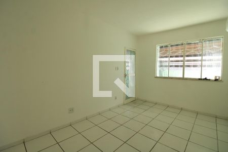 Sala de casa de condomínio à venda com 2 quartos, 150m² em Freguesia de Jacarepaguá, Rio de Janeiro