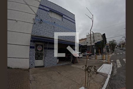 Fachada de casa à venda com 5 quartos, 240m² em Lapa de Baixo, São Paulo